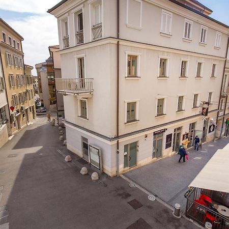 Molo Longo - Downtown Apartments Rijeka Exterior photo