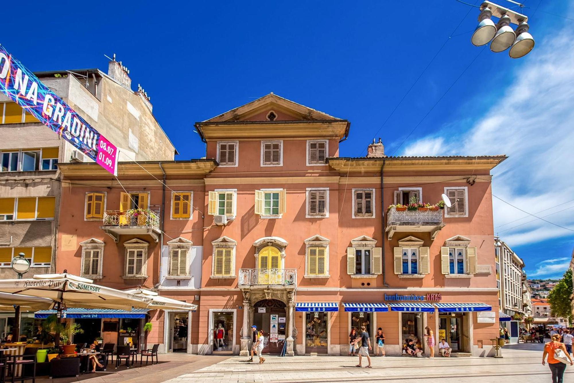 Molo Longo - Downtown Apartments Rijeka Exterior photo